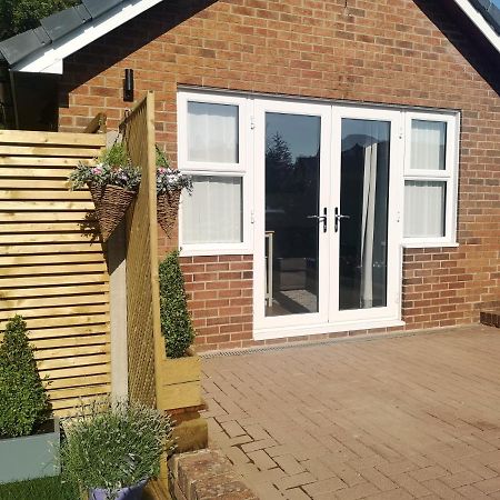 Grove Lodge Pembrokeshire Milford Haven Esterno foto