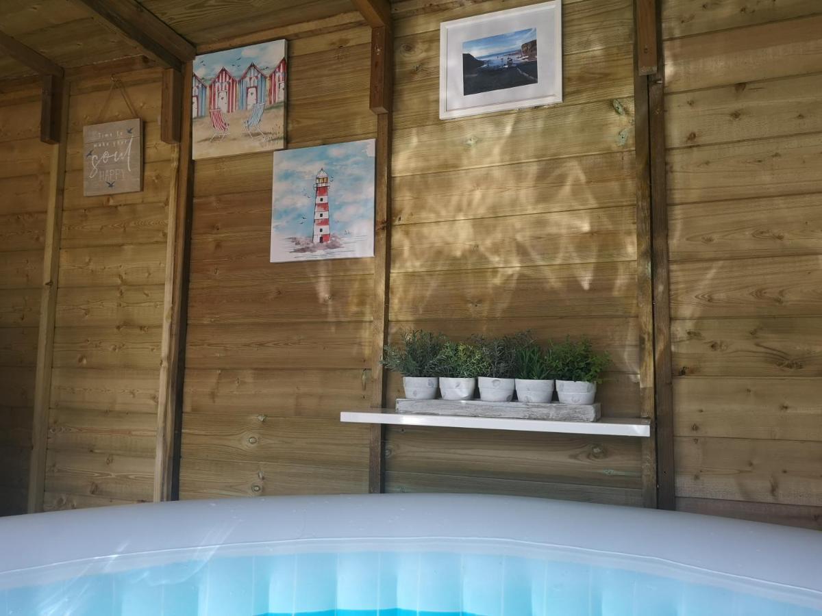 Grove Lodge Pembrokeshire Milford Haven Esterno foto
